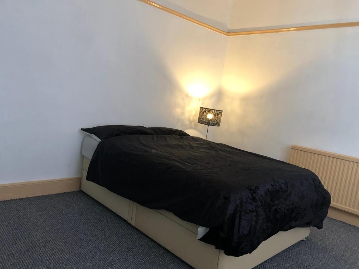 Shous Guest House Emersons Green Εξωτερικό φωτογραφία